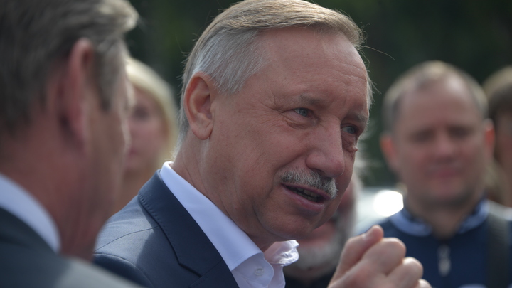 Готовы развернуть больше 8 тысяч коек: Губернатор Петербурга рассказал, могут ли ввести пропускную систему