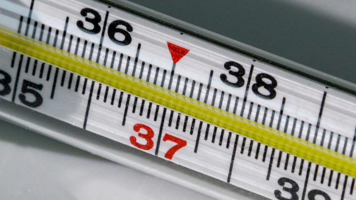 Как отличить коронавирус от двойника: Врач назвал первый сигнал