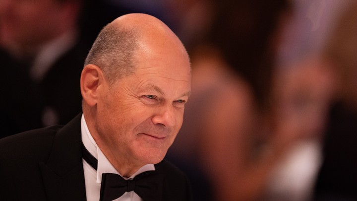 Spiegel: офис Шольца тормозит выделение дополнительных 3 млрд евро Киеву