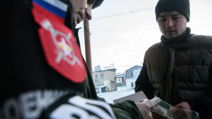 Гражданство России аннулировали почти у двух тысяч человек. О причинах рассказали в МВД