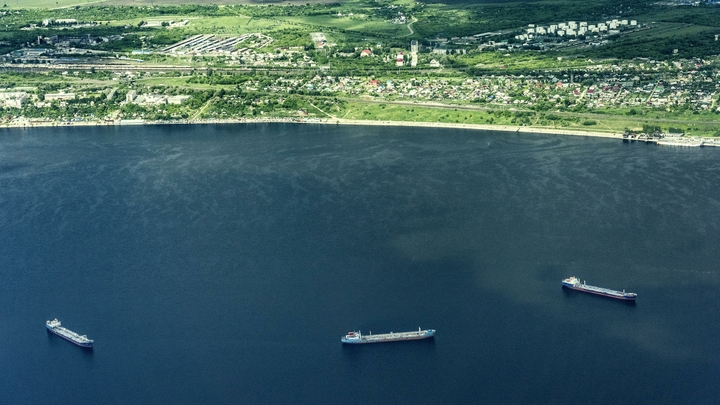 На борту остановленного Ираном судна лишь один гражданин России, и с ним всё в порядке
