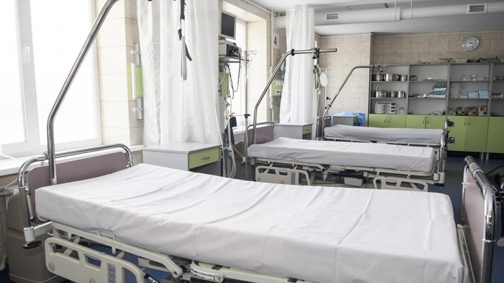 Херсонская городская больница продолжает оказывать помощь горожанам