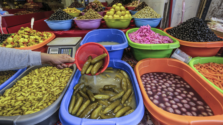 Врач объяснила, зачем надо есть квашеные огурцы каждый день