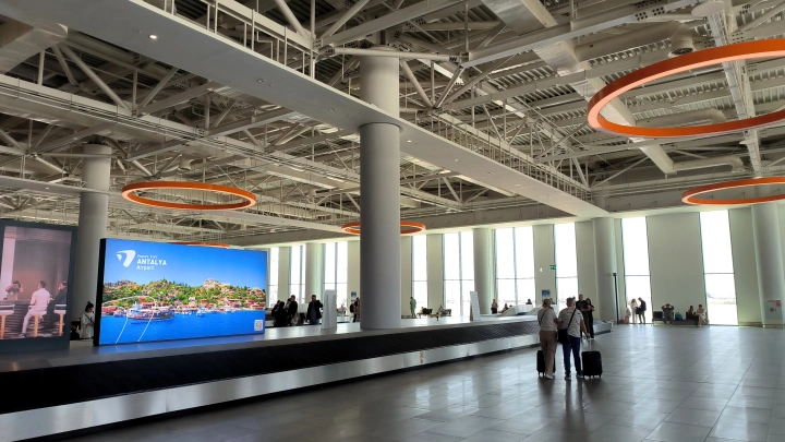 Milliyet: Саммит Путина, Трампа и Зеленского может состояться в турецком аэропорту