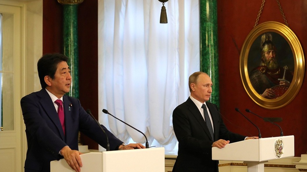 Откровенный разговор: В правительстве Японии дали оценку переговорам Путина и Абэ Откровенный разговор: В правительстве Японии дали оценку переговорам Путина и Абэ