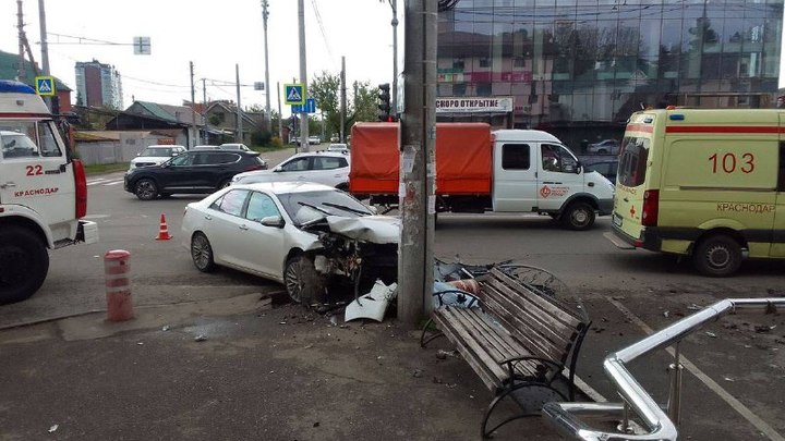 В Краснодаре под колёсами Тойоты погиб пешеход