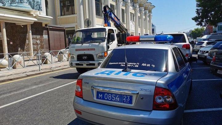 За неделю в Краснодаре эвакуировали порядка 350 машин