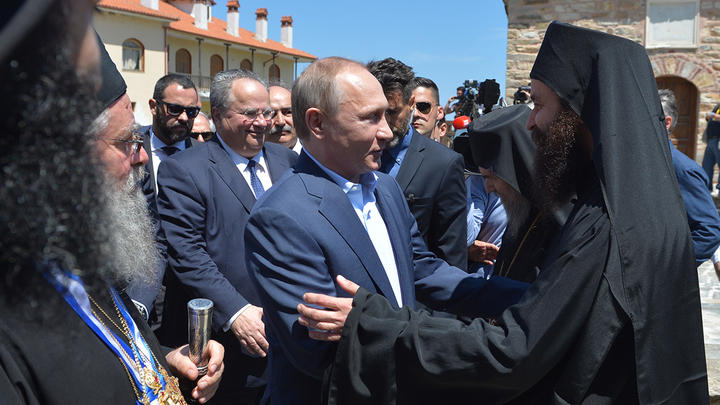 Москва не ждет от Афин подвигов