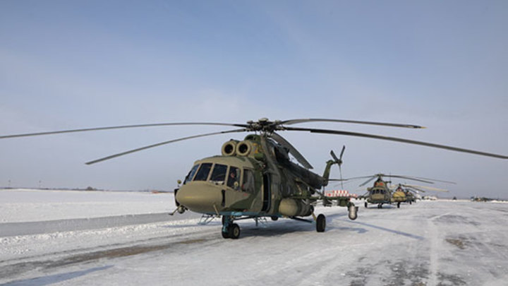 Вертолеты Ми-8 Терминатор отработали полёты на предельно малых высотах в НСО