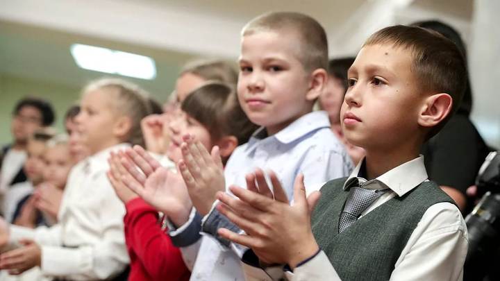 Власти Крыма устроят детей Донбасса, Херсонщины и Запорожья в местные учебные заведения