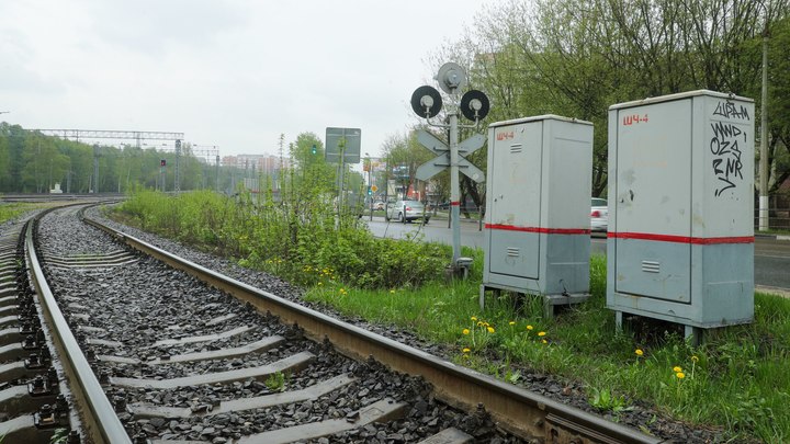 Четвёртый за месяц: в Петербурге снова подожгли релейный шкаф