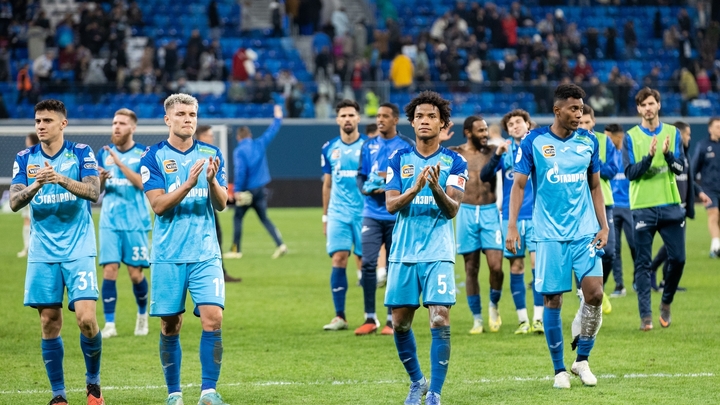 Шестеро игроков футбольного клуба Зенит упали в цене