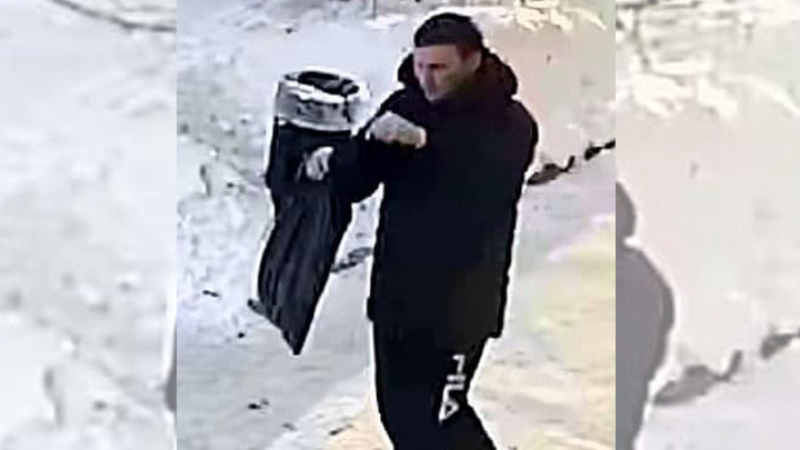 В Челябинске ищут мужчину, совершившего убийство в магазине игрушек