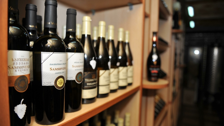 Грузинский штангист умыл обещавшего мочиться в вино для России Гварамию