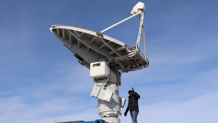 Считывают информацию со своих и с чужих: Минобороны протестировало новейший спутник-инспектор