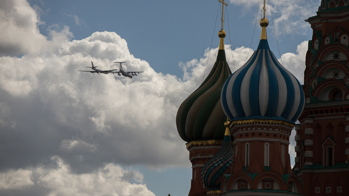 Внук Рогозина откроет парад Победы на Красной площади 9 Мая