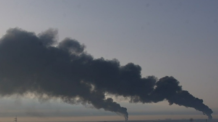 Мусорный пожар в Норильске. Дым видно со всех точек города