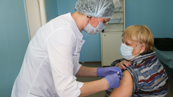 В Курганскую область поступила крупная партия вакцины Спутник V: 10800 доз