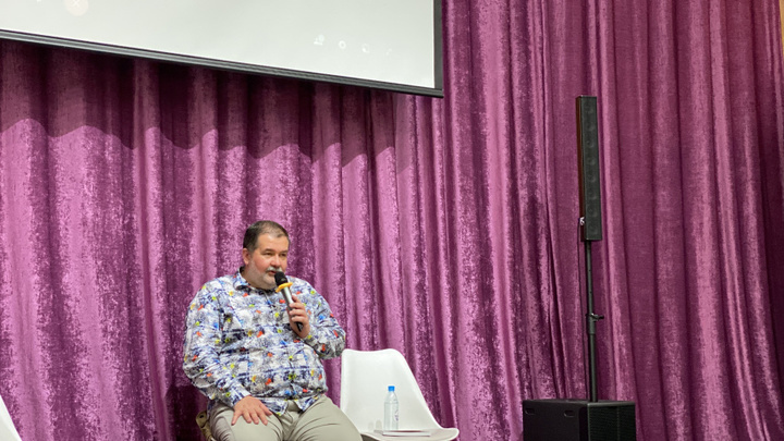 Писатель Лукьяненко раскрыл читинцам причины отсутствия третьей части «Дозора»