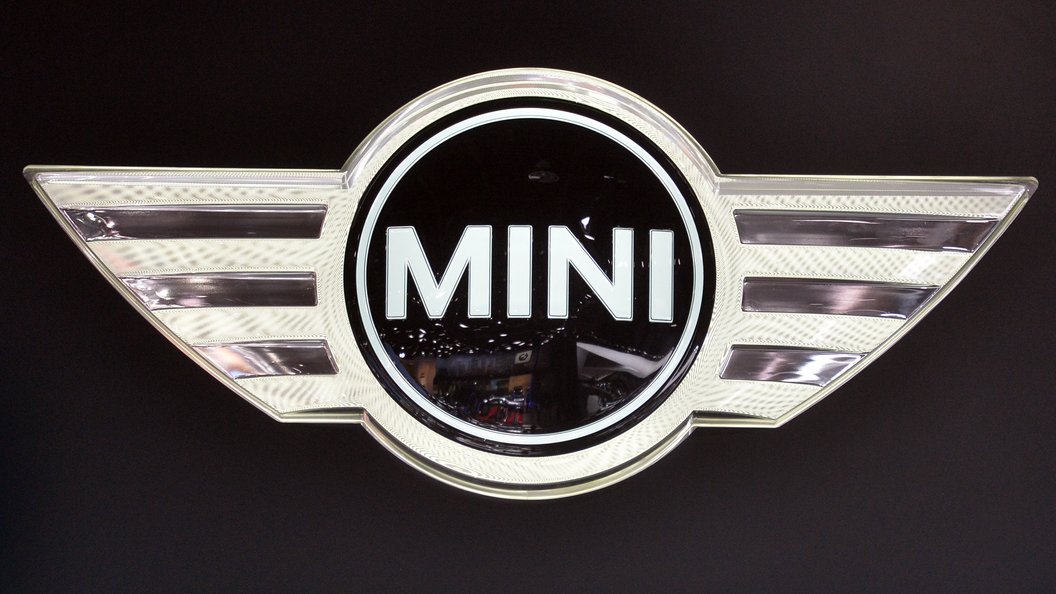 Владельцев автомобилей Mini снабдят косметическими запчастями, напечатанными на 3D-принтере Владельцев автомобилей Mini снабдят косметическими запчастями, напечатанными на 3D-принтере