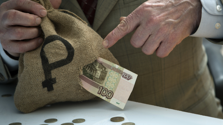 Перехватить до зарплаты: Где в России чаще всего пользуются микрозаймами