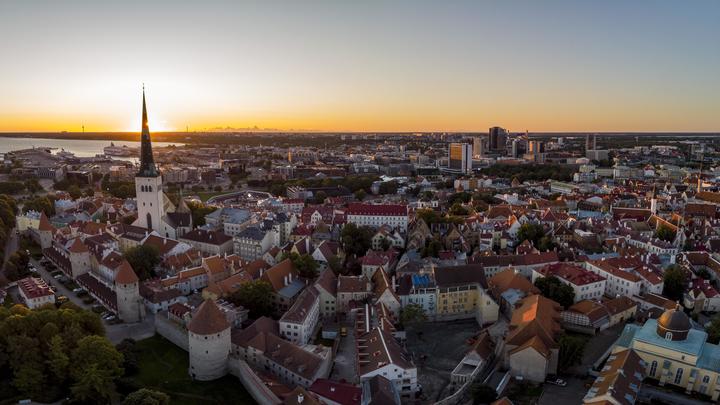 Вандалы царапают русские авто в Эстонии. Посол сообщил о 15 эпизодах