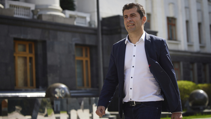 Премьера Болгарии уволило собственное правительство. Но виноваты русские