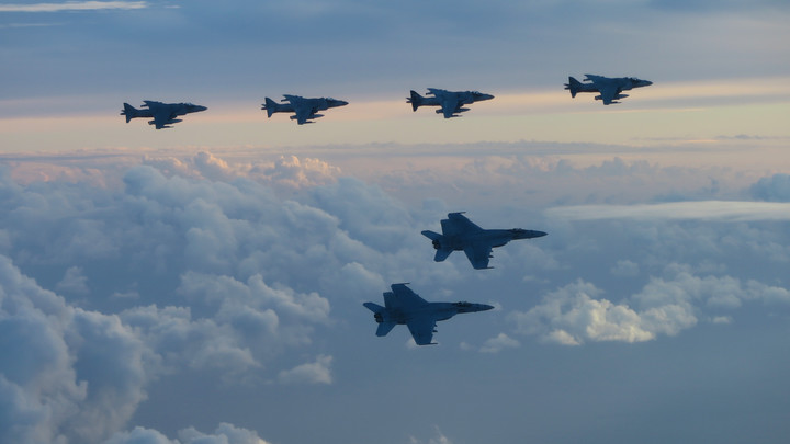 Минобороны показало эффектные кадры уничтожения склада боеприпасов ВСУ высокоточным оружием