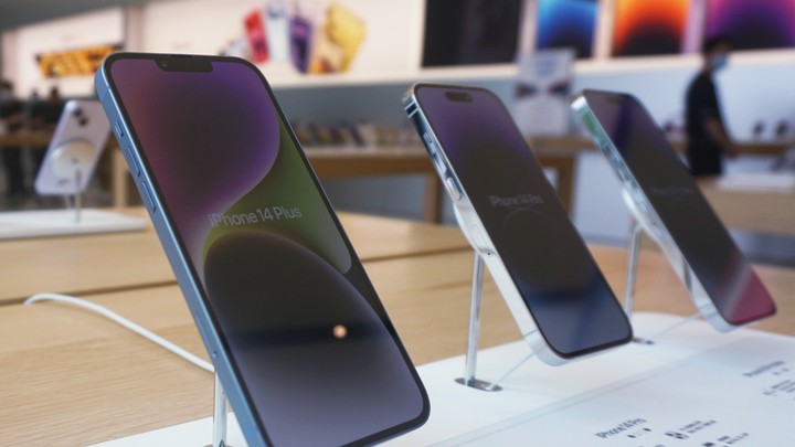 Жительница Екатеринбурга при покупке iPhone на известном маркетплейсе лишилась 160 тыс. рублей