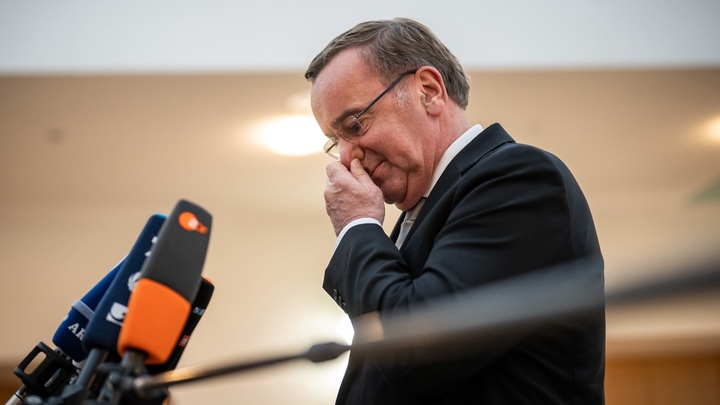 Блицкриг для Берлина: Лондон требует от союзников начать бомбить Крымский мост