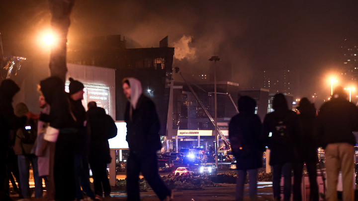 Умирали семьями. Матери обнимали своих детей: Трагедия в Крокусе, о которой молчат