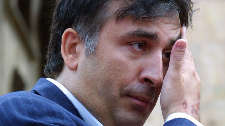 За счет мамы: Саакашвили признался, кто оплачивает ему европейскую жизнь