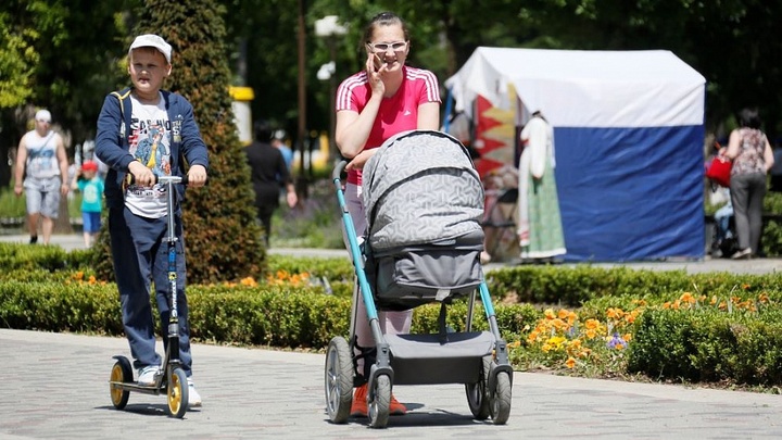 7 млрд «детских» рублей: Кому из кубанских семей положены дополнительные пособия