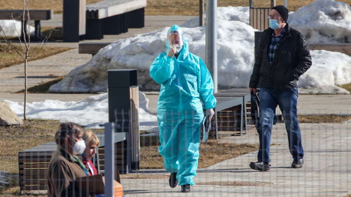 Заразность выше почти в шесть раз: Попова указала на опасность новых штаммов коронавируса