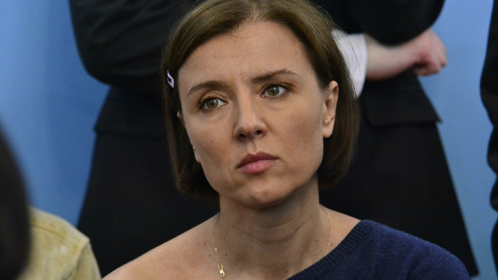 Актриса Ксения Алфёрова одёрнула депутата: Он вообще в себе - предлагать подобные вещи?