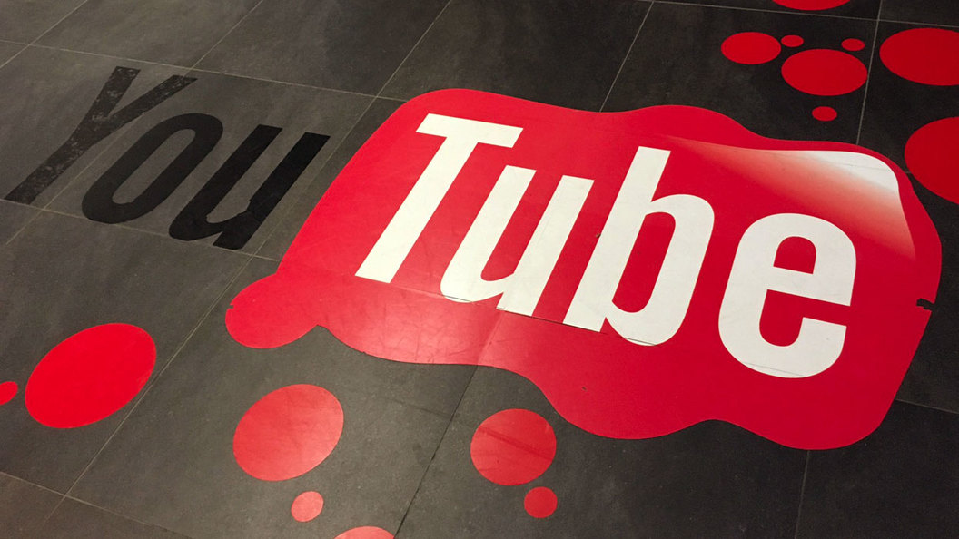 Новый скандал вокруг YouTube: Видеохостинг обвиняют в слежке за детьми Новый скандал вокруг YouTube: Видеохостинг обвиняют в слежке за детьми