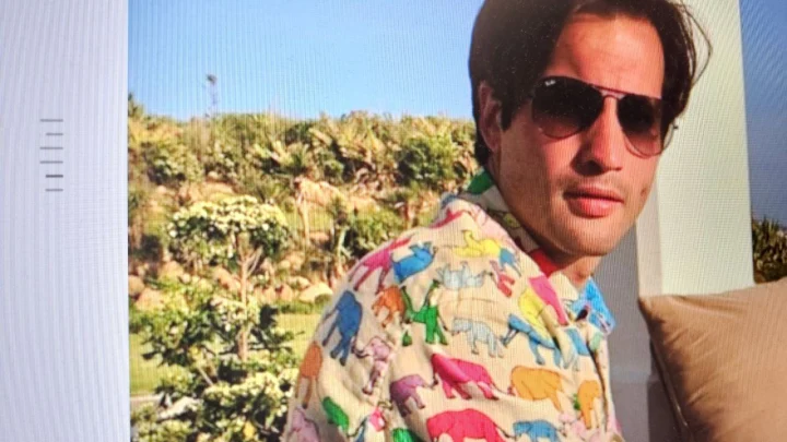 Любимый внук Ельцина расстроил бабушку и разорился