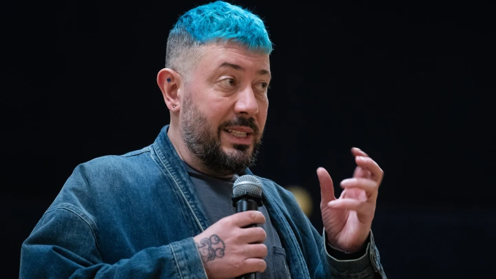 Конченая помойка: Артемий Лебедев сравнил метро Нью-Йорка с психбольницей