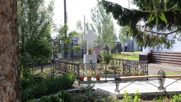 Богословы напомнили о смысле и сроках Радоницы в 2026 году