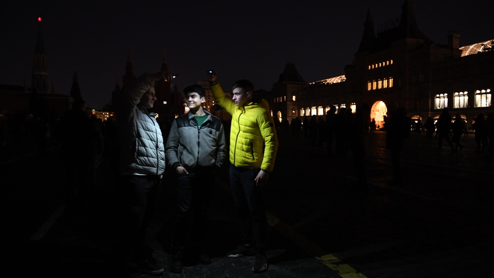 Перепутали: В Подмосковье хвастают экономией энергии в Час Земли, хотя акция не для этого