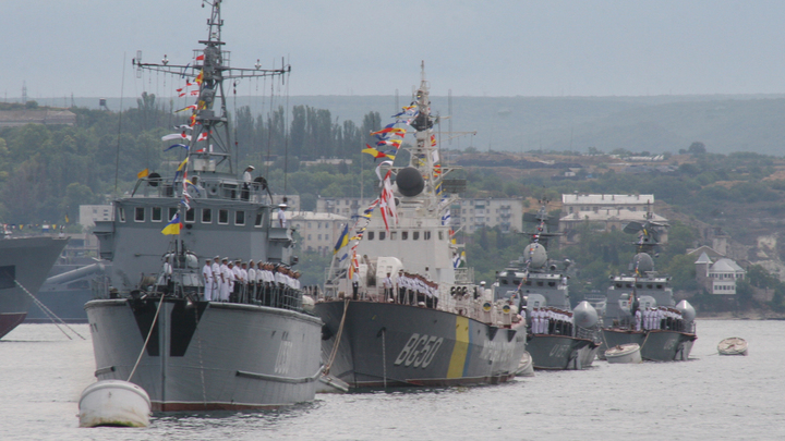 Флагман ВМС Украины не может даже отойти от причала: Эксперт оценил способность украинского военного флота воевать