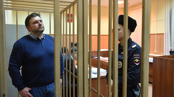 Новое дело Никиты Белых обернулось анекдотом из трёх слов