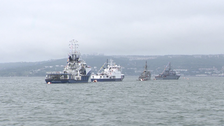 Вся красота в паре кадров: подготовка к главному параду ВМФ