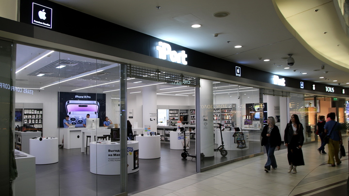 Бегство брендов и возвращение в Россию: Несерьёзный подход на рынке оценил Николас Коро