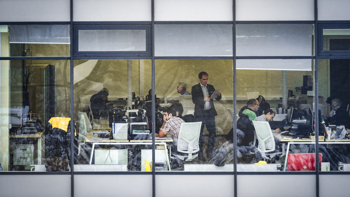 Выплачивать напрямую? Минтруд предложил новую схему выплаты больничных