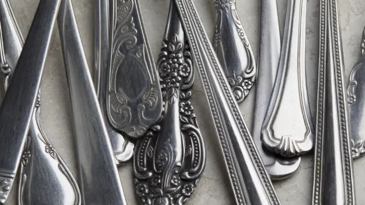 Британский политик посоветовал Карлу III пересчитать ложечки после визита Зеленского