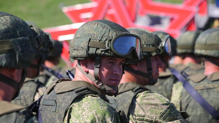 Полковник Литовкин: Пока чиновники мешают Победе, русский десант идёт к цели