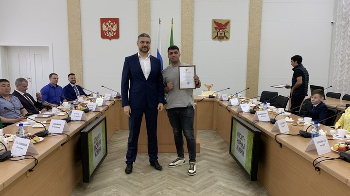 Осипов отметил полтора десятка борцов из Забайкалья