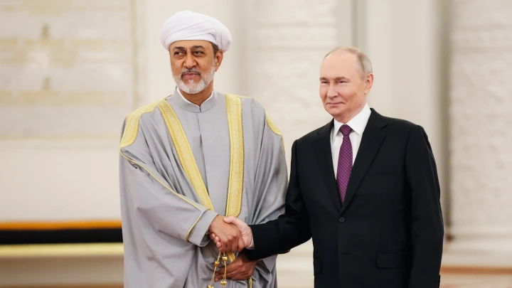 Лошади в наушниках, скрытый дирижёр и пробежка сквозь залы: Тайное закулисье переговоров в Кремле