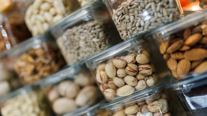 Врач назвала полезные продукты для перекуса перед сном